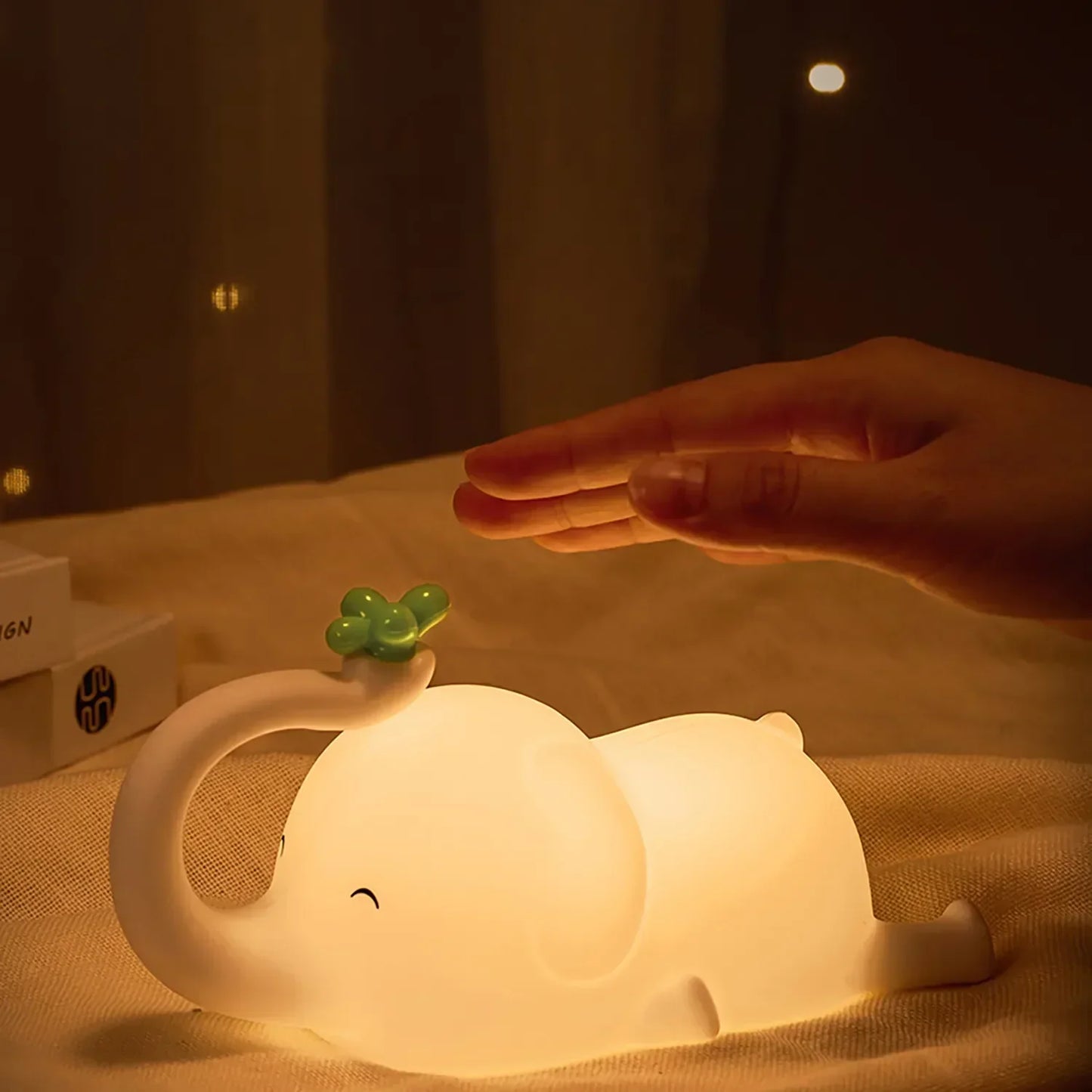 NNEOBA Adorable Elephant Silicone Night Light-1